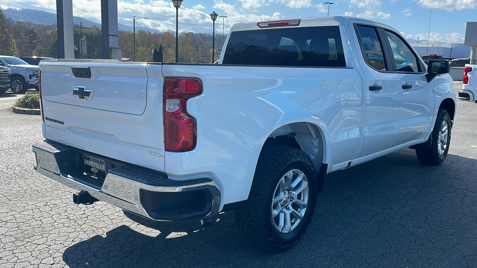 2025 Chevrolet Silverado 1500 WT 9