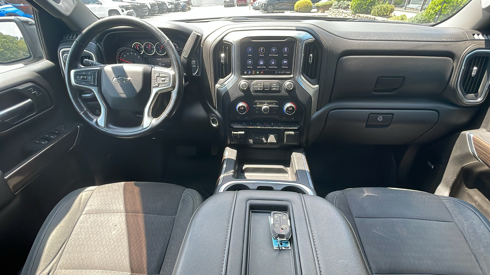 2020 Chevrolet Silverado 1500 RST 33