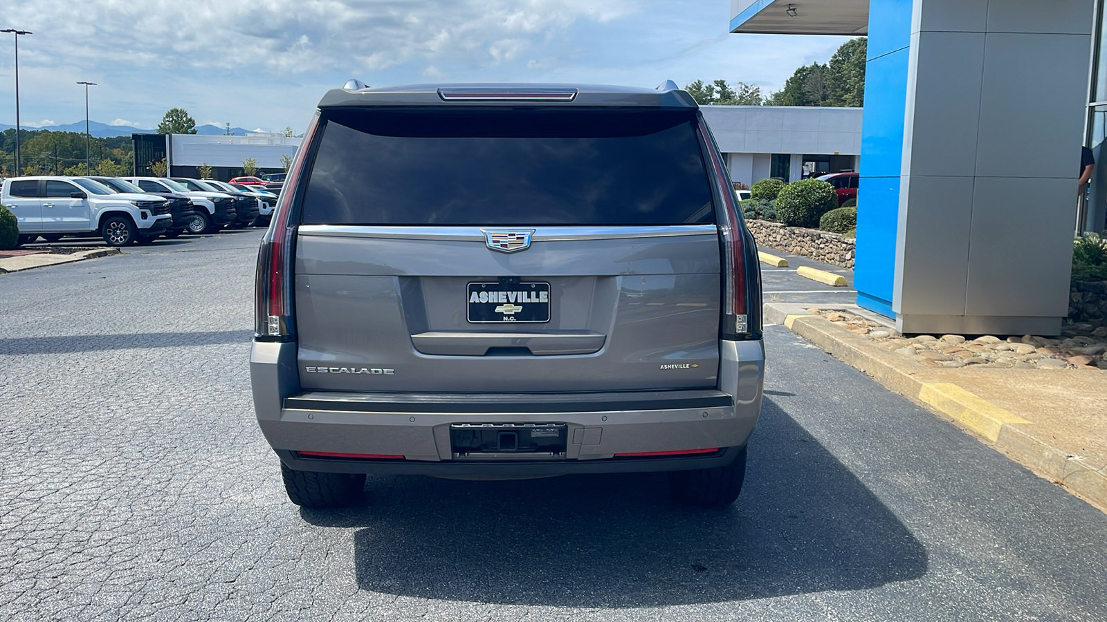 2017 Cadillac Escalade Luxury 6