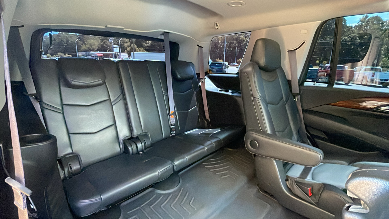 2017 Cadillac Escalade Luxury 40