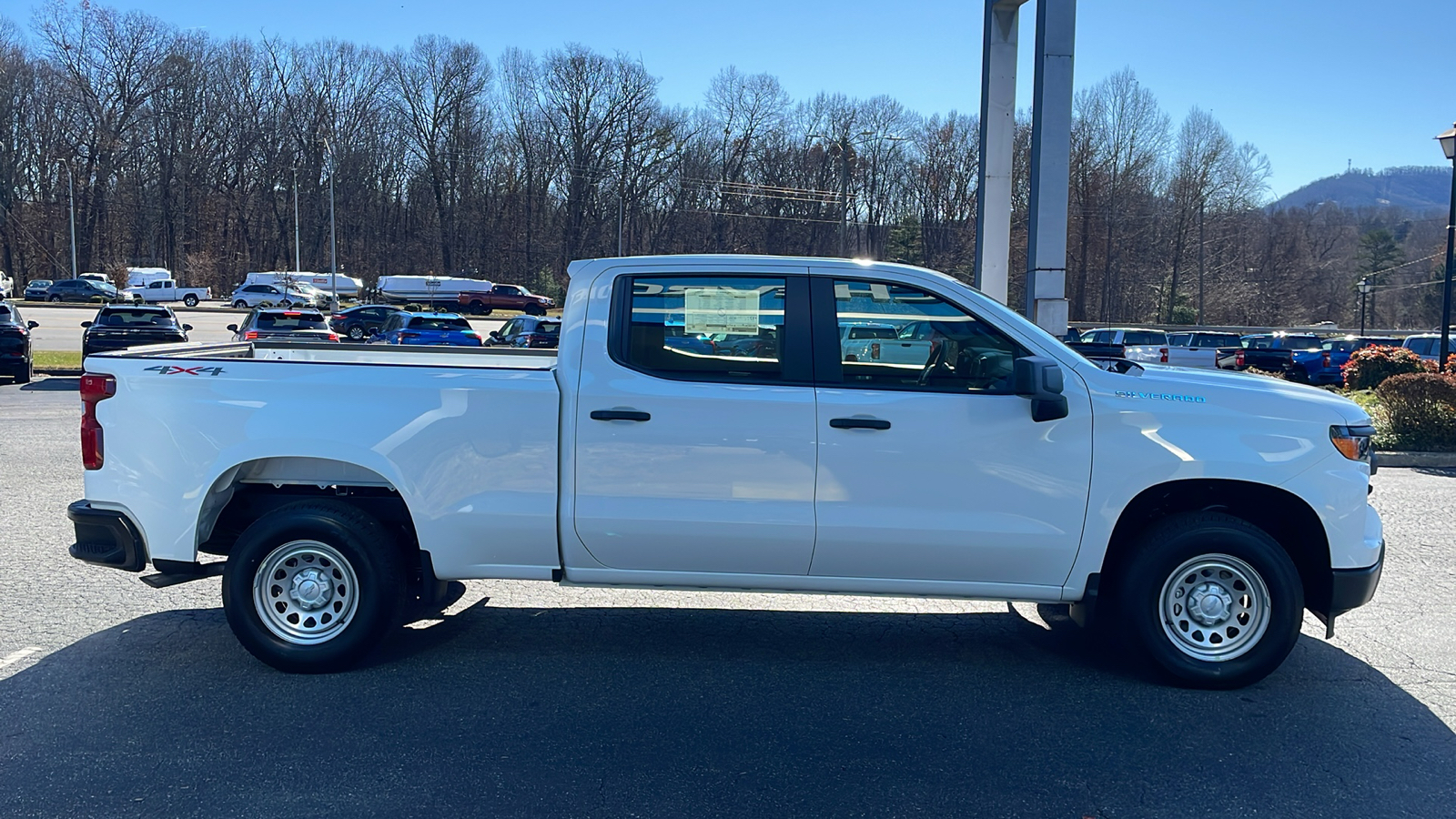 2025 Chevrolet Silverado 1500 WT 8