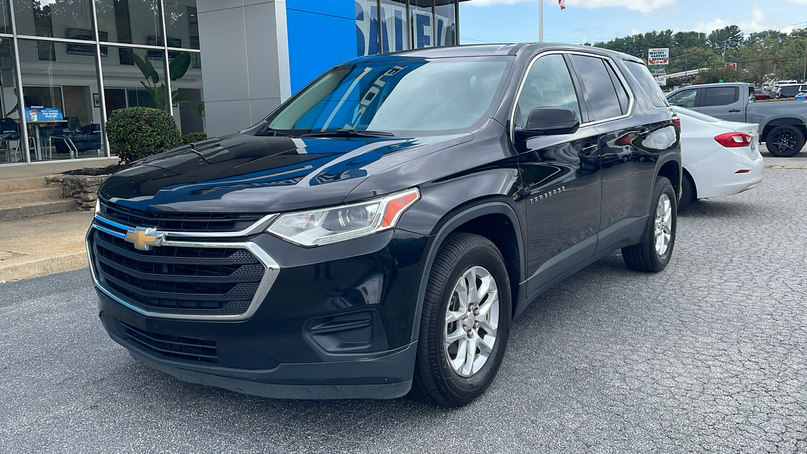 2019 Chevrolet Traverse LS 1