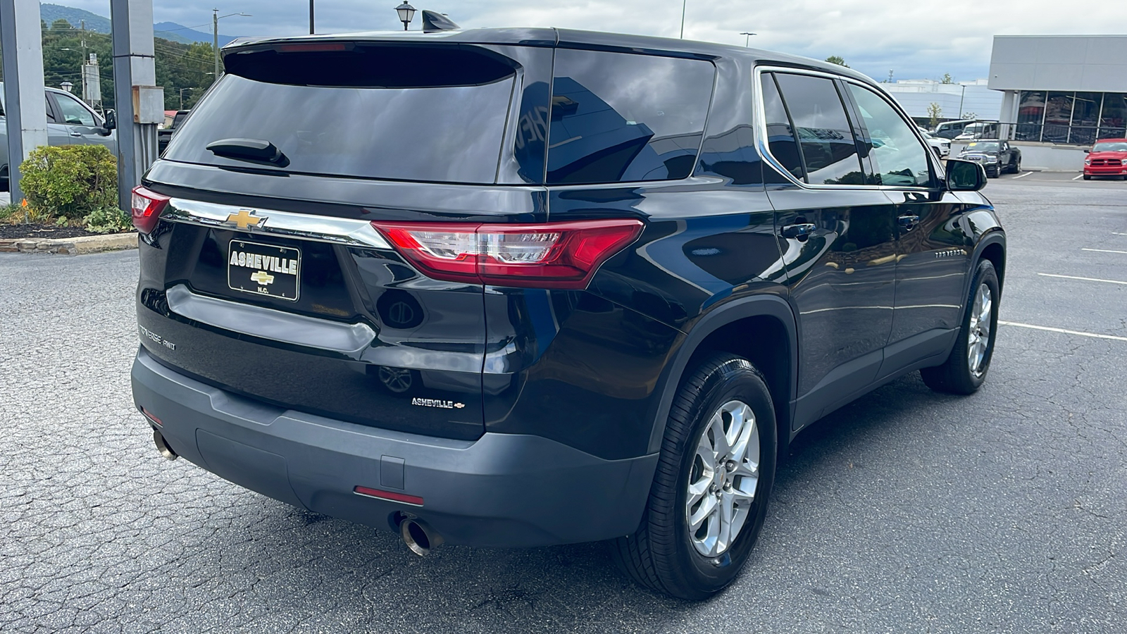 2019 Chevrolet Traverse LS 8