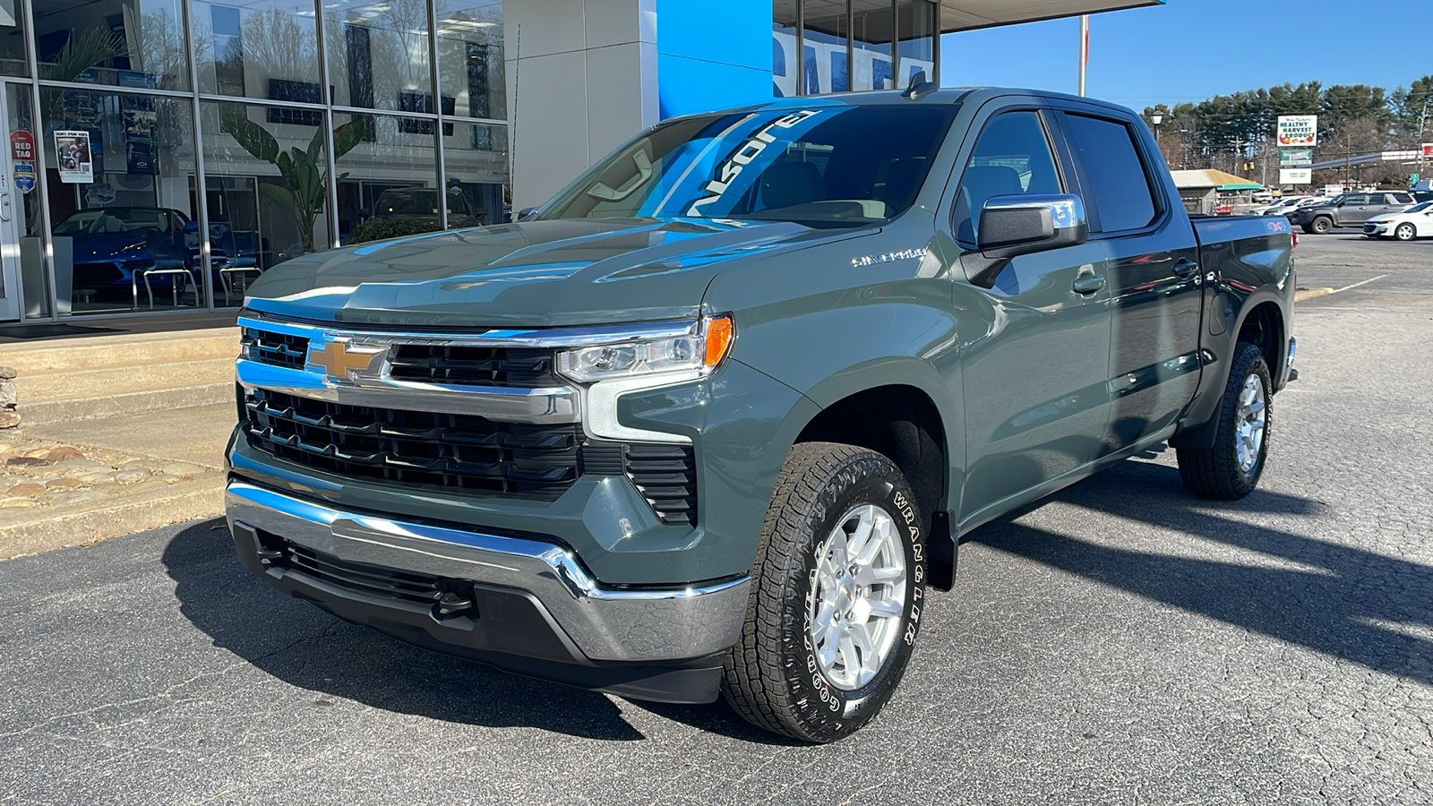 2025 Chevrolet Silverado 1500 LT 1