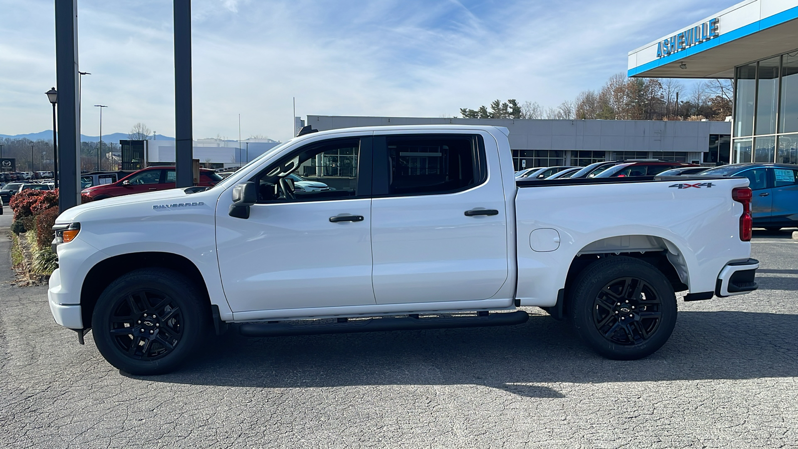 2024 Chevrolet Silverado 1500 Custom 3