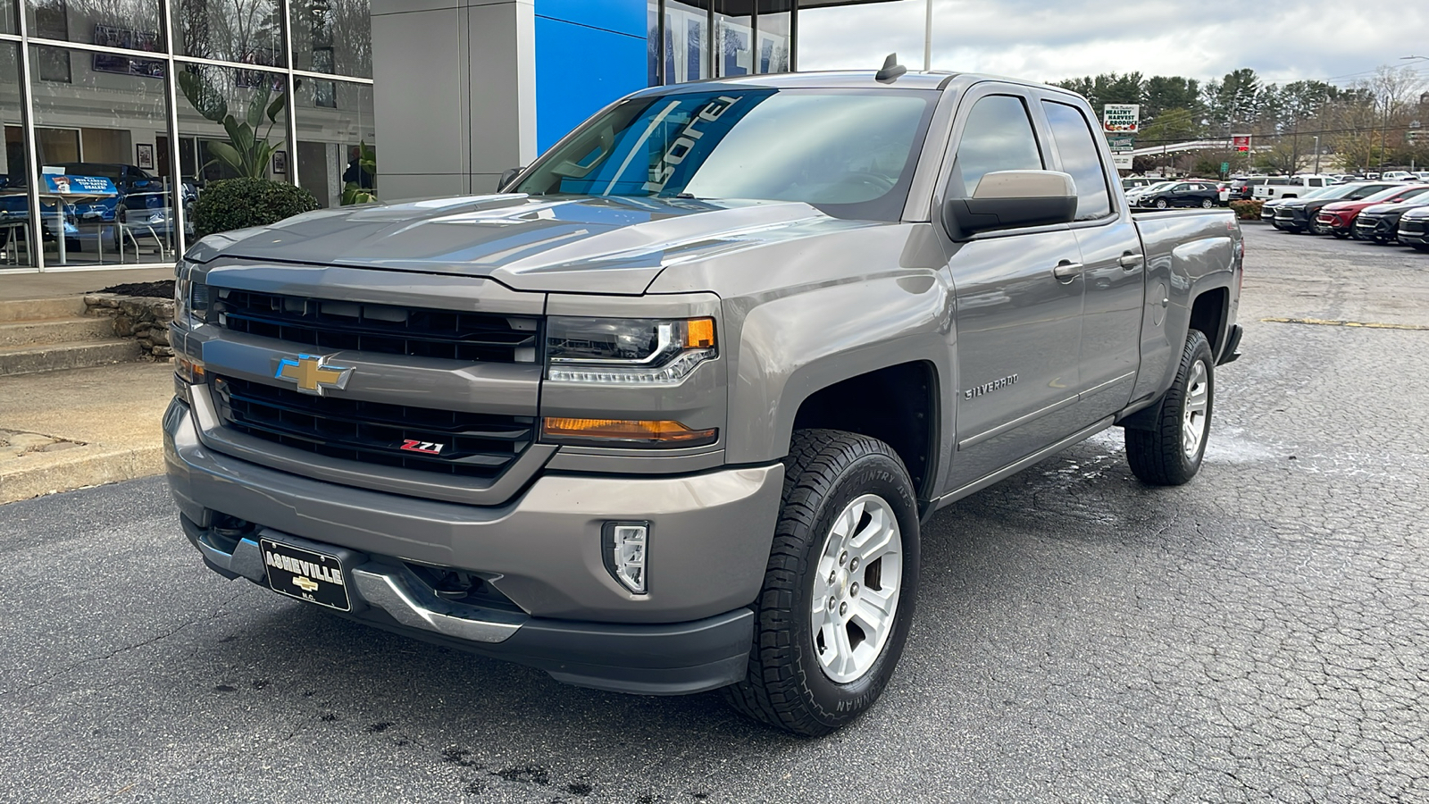 2017 Chevrolet Silverado 1500 LT 1