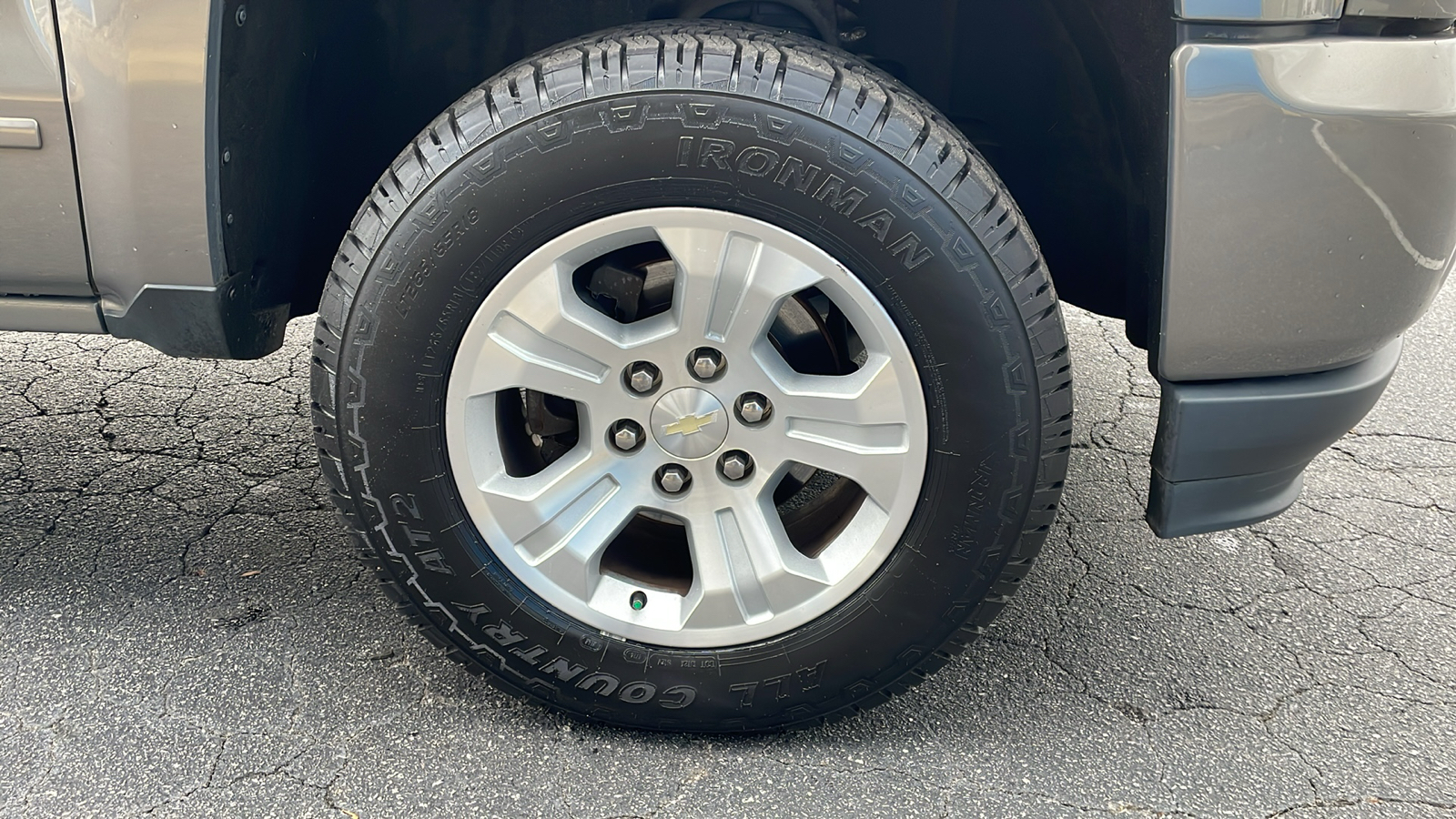 2017 Chevrolet Silverado 1500 LT 10