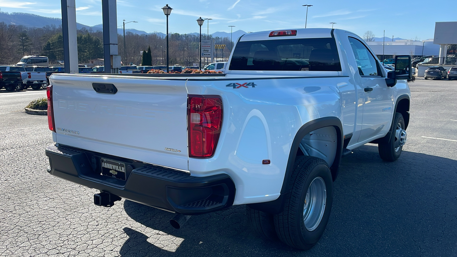 2025 Chevrolet Silverado 3500HD Work Truck 8