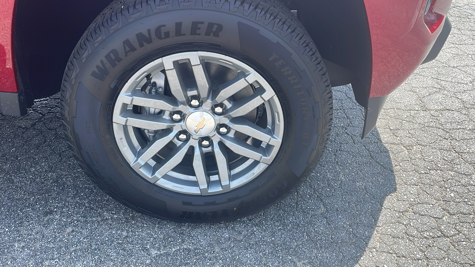 2024 Chevrolet Colorado LT 8