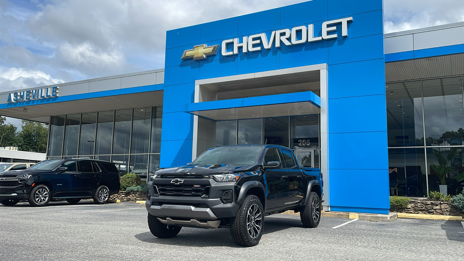 2024 Chevrolet Colorado Trail Boss 1