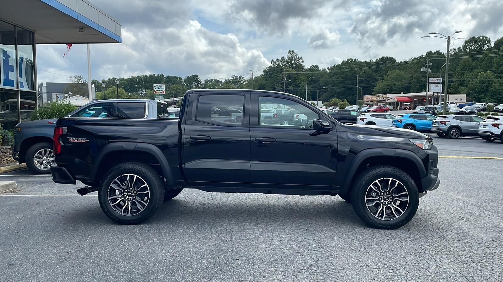 2024 Chevrolet Colorado Trail Boss 8