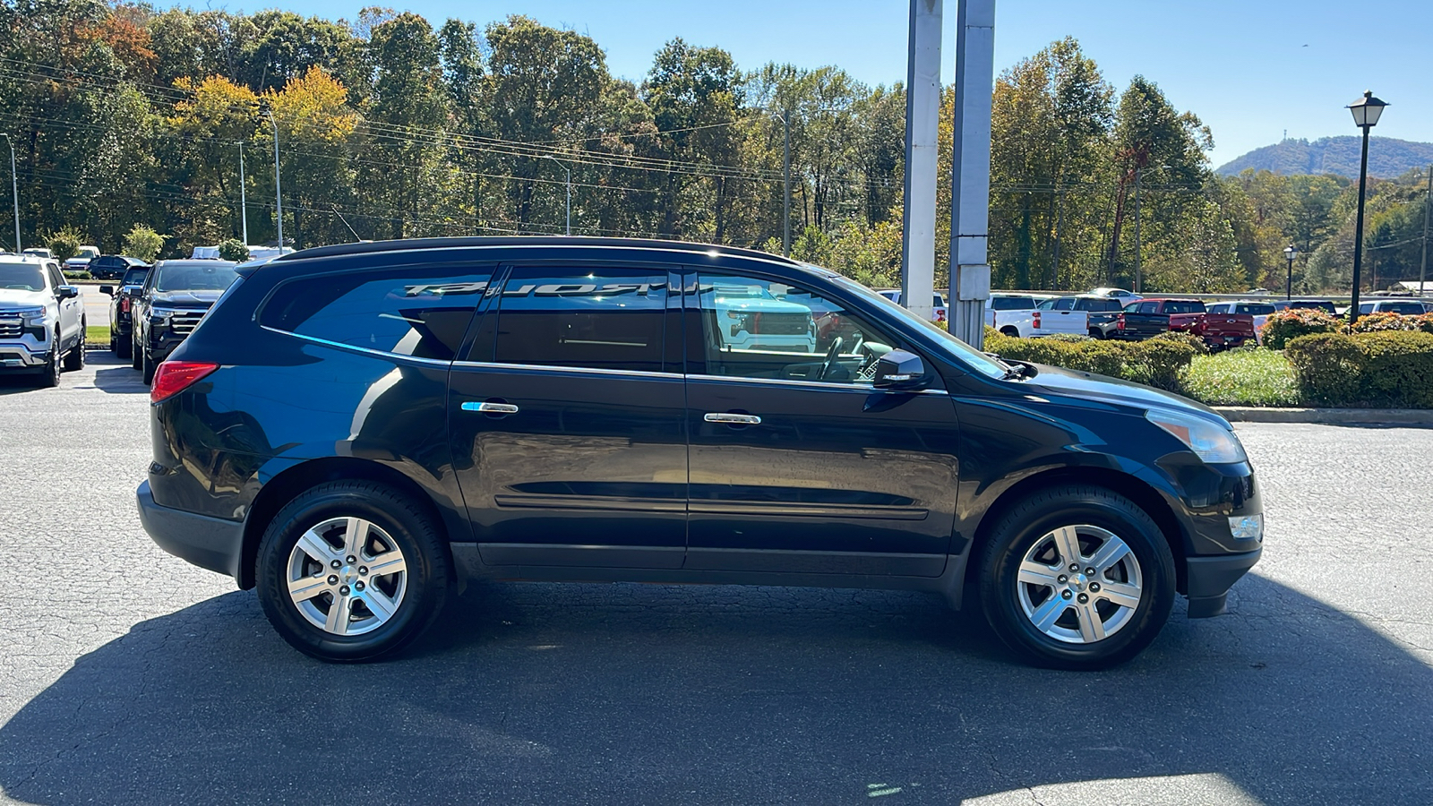 2011 Chevrolet Traverse 2LT 11