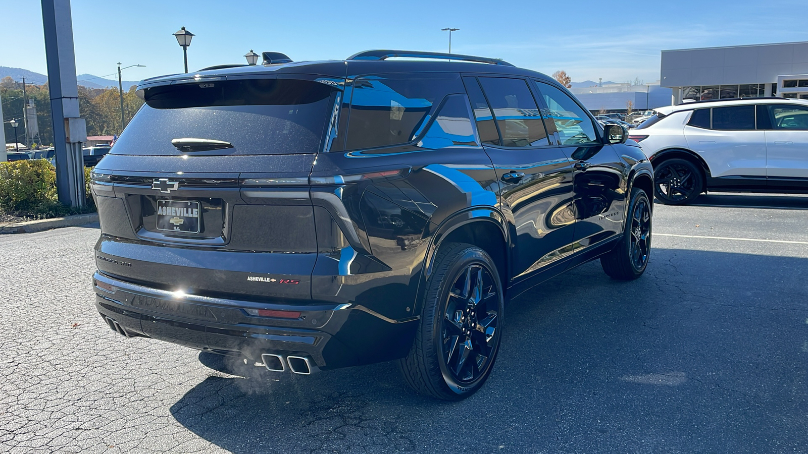 2024 Chevrolet Traverse RS 12