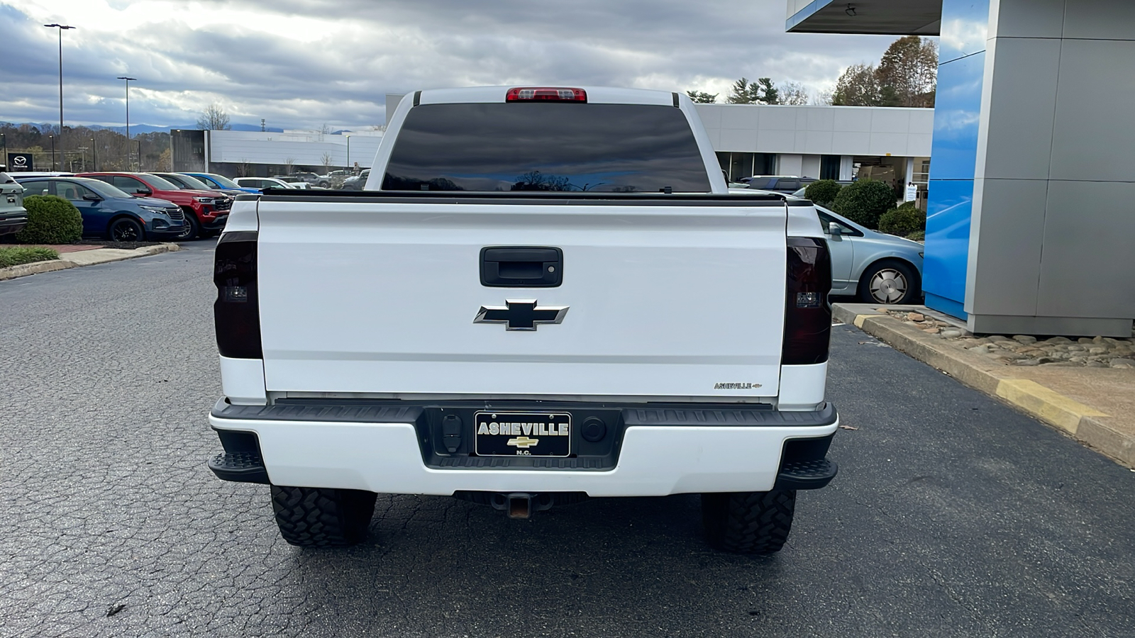 2017 Chevrolet Silverado 1500 LT 6