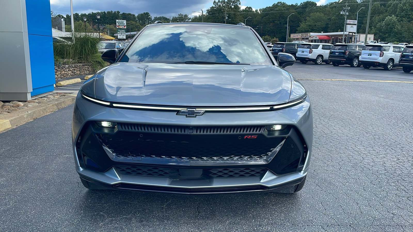 2024 Chevrolet Equinox EV Launch Edition 2