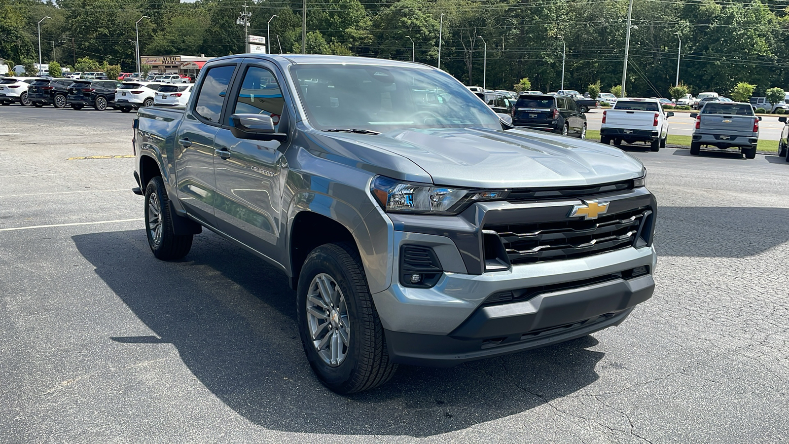 2024 Chevrolet Colorado LT 11