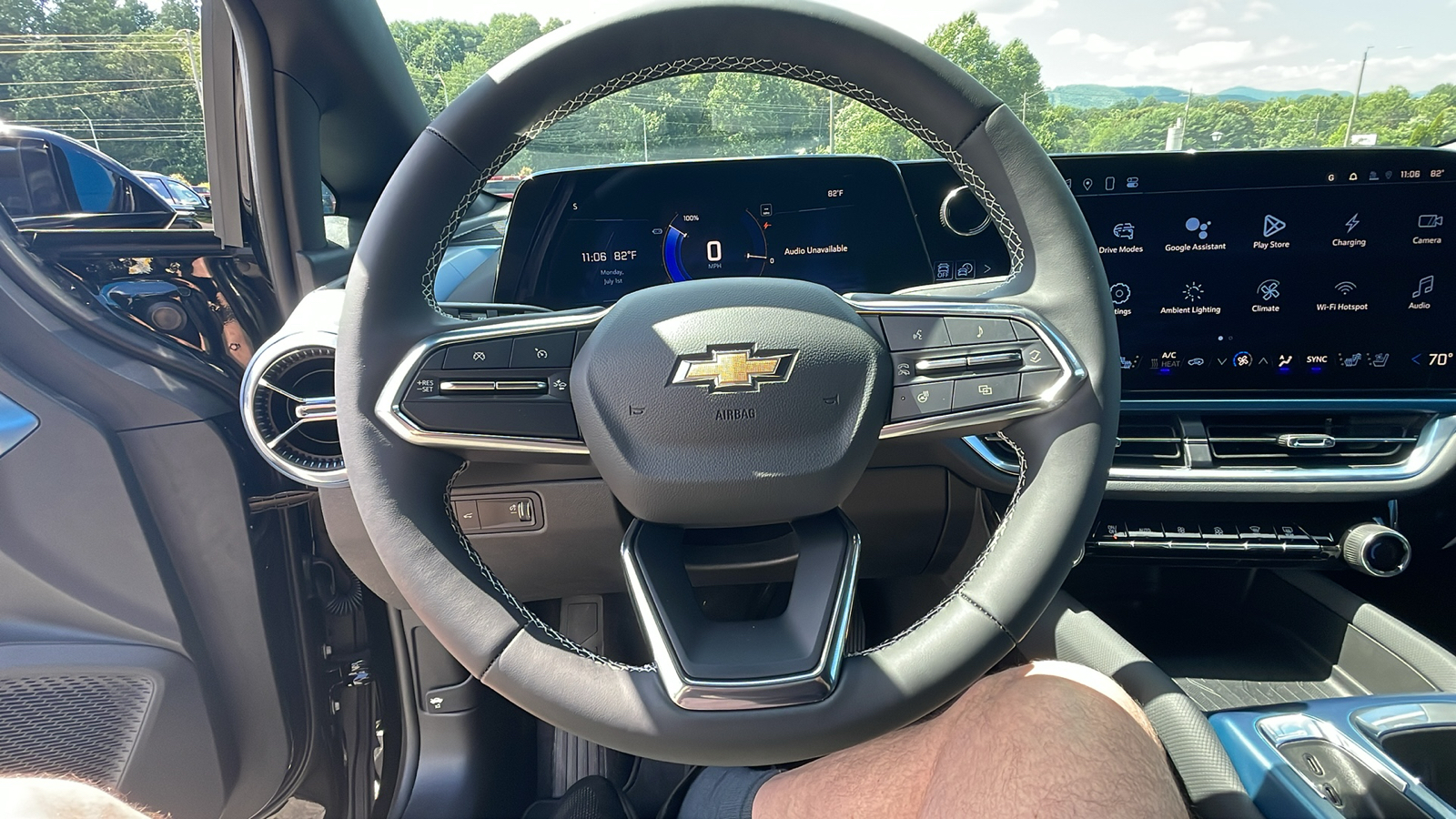 2024 Chevrolet Equinox EV LT 19