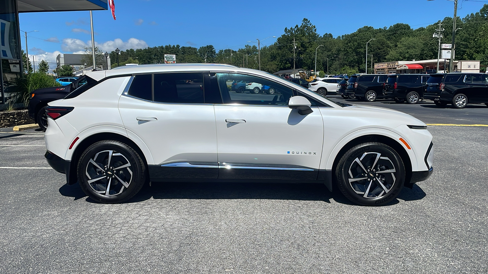 2024 Chevrolet Equinox EV LT 8