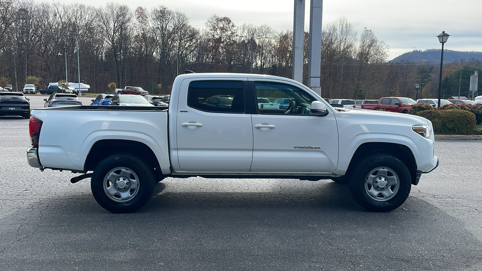 2019 Toyota Tacoma SR5 9