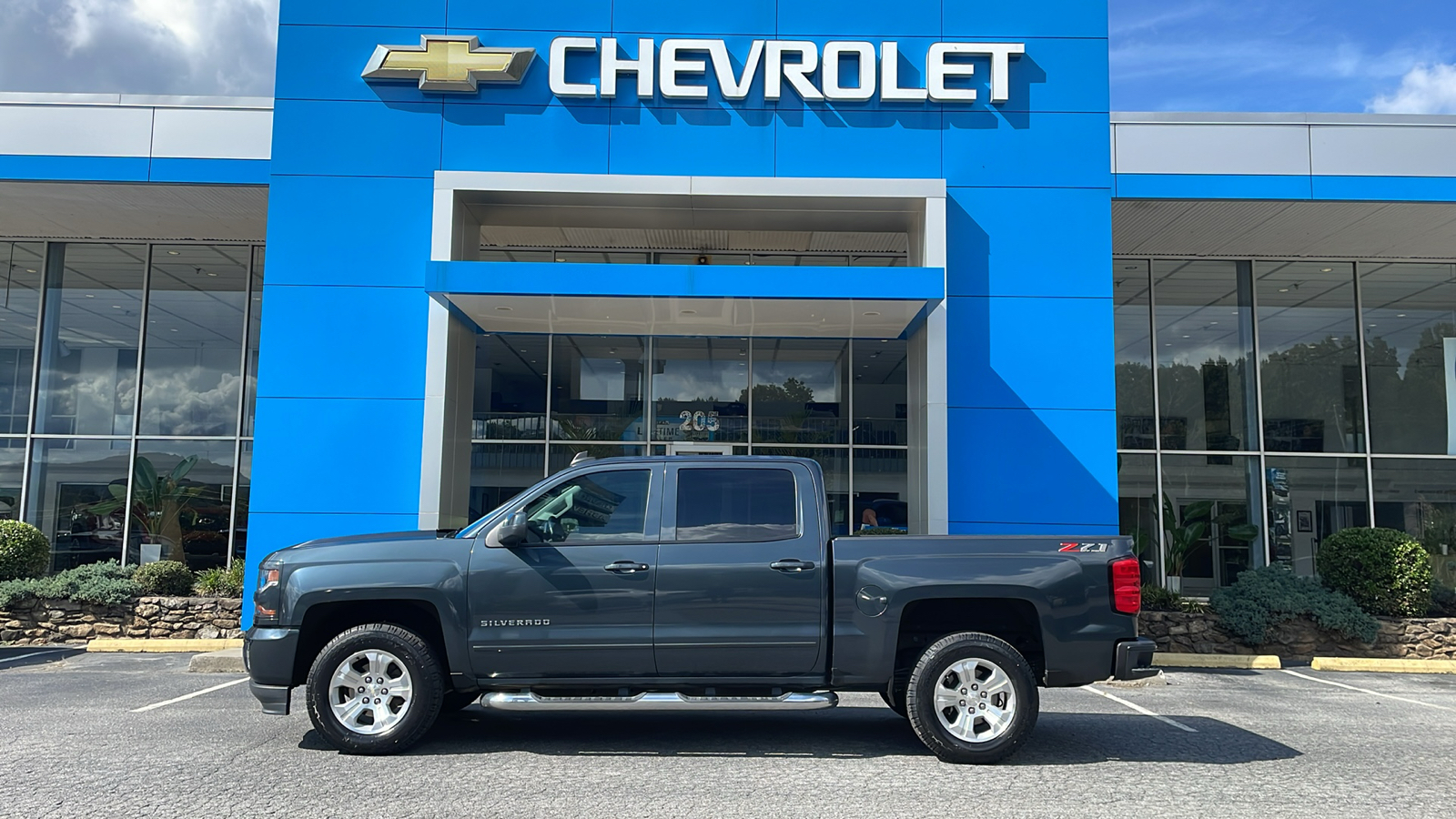 2018 Chevrolet Silverado 1500 LT 3