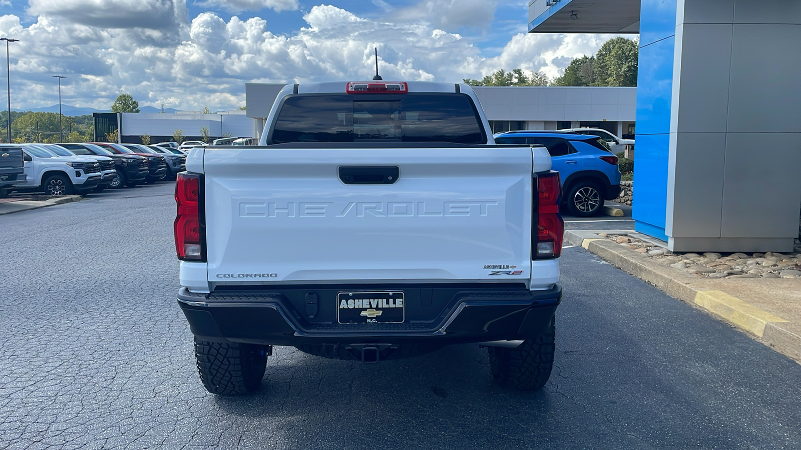 2024 Chevrolet Colorado ZR2 6