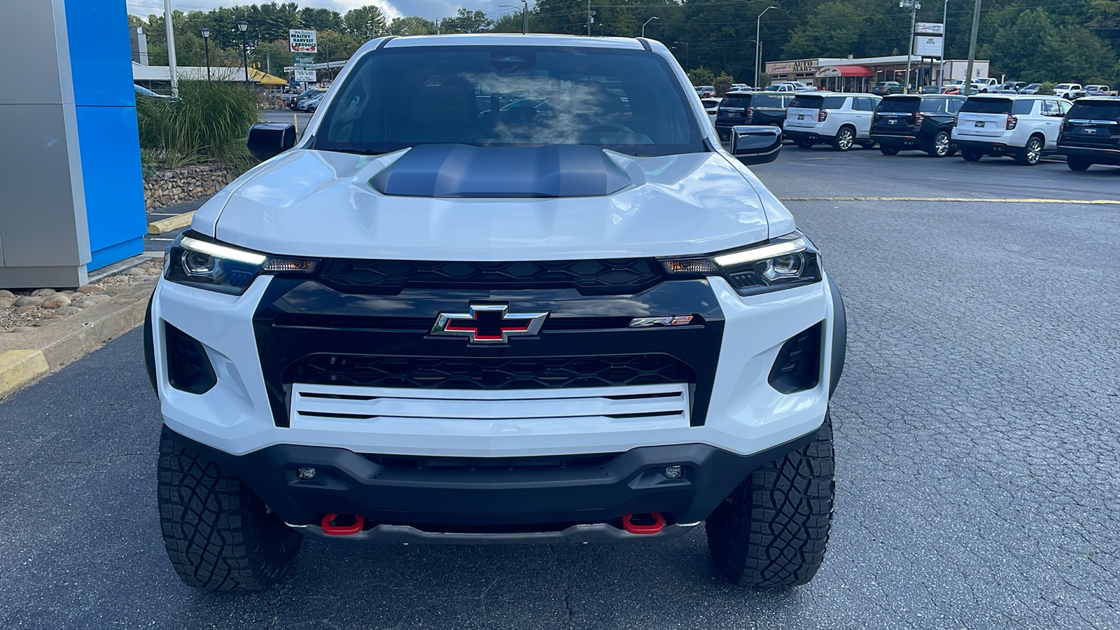 2024 Chevrolet Colorado ZR2 12