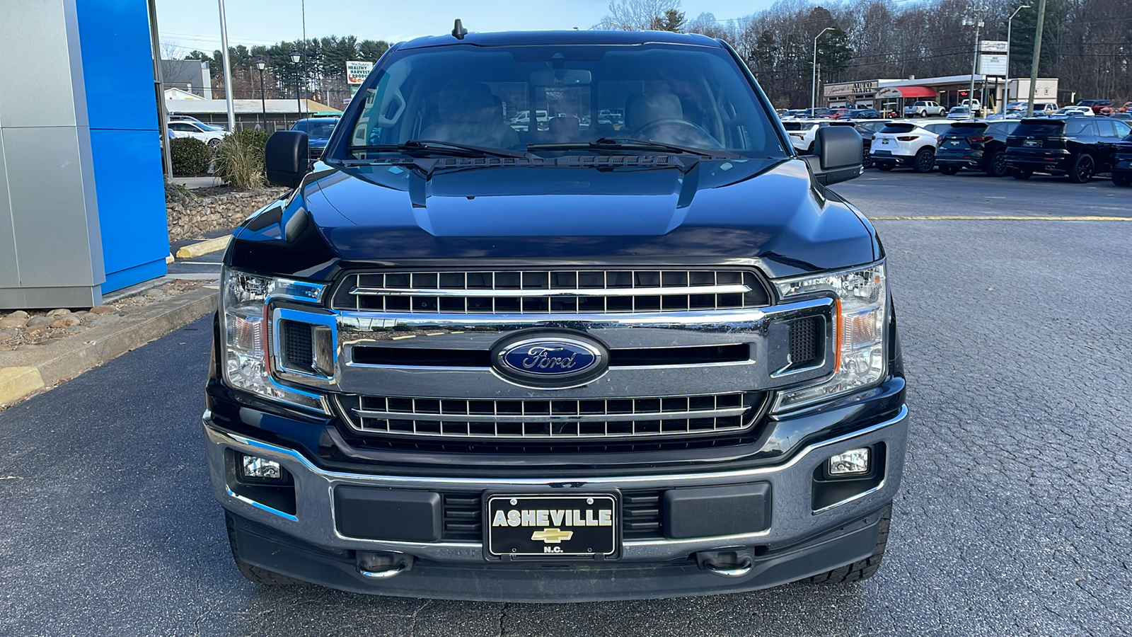 2019 Ford F-150 XLT 2