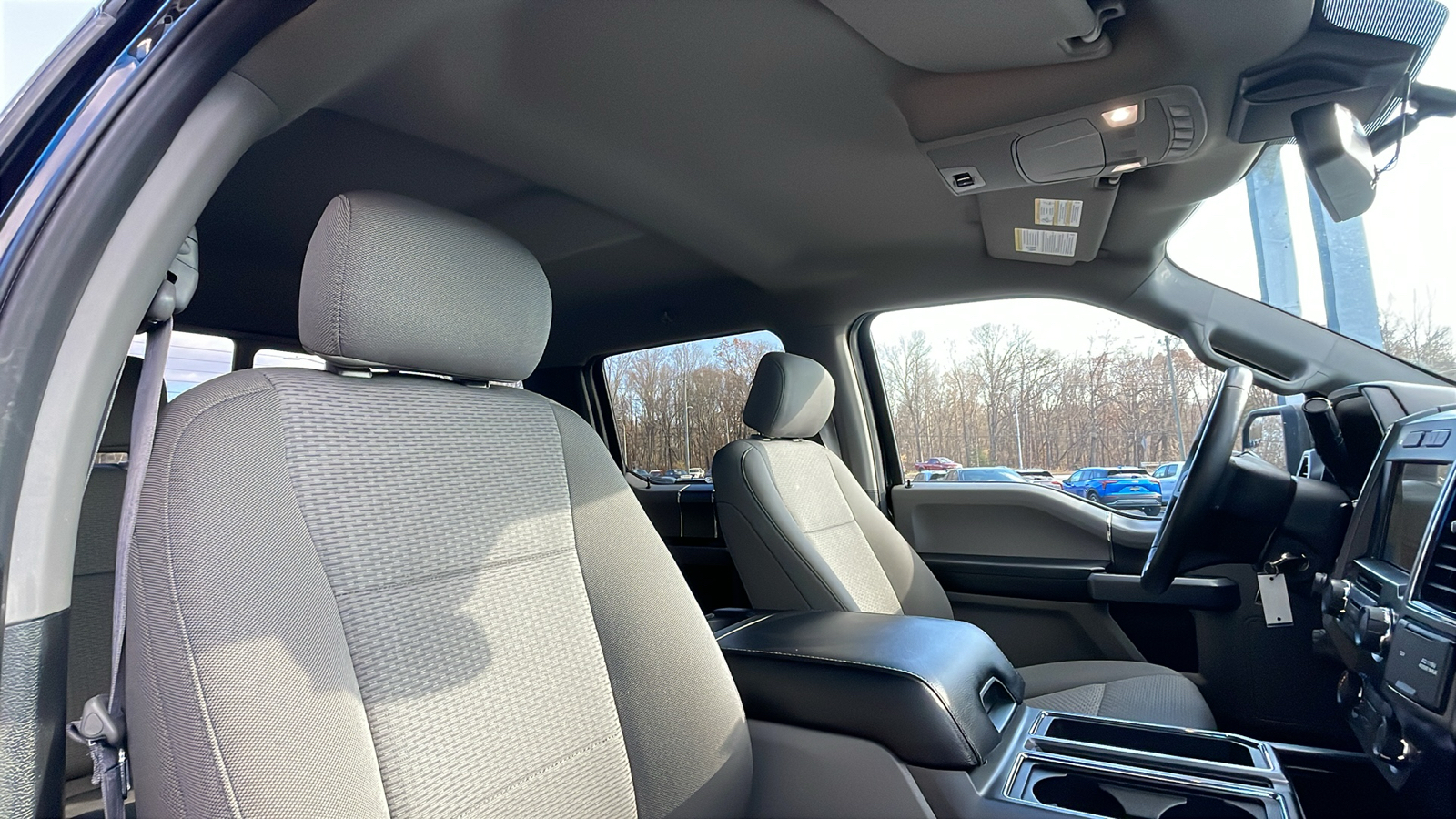 2019 Ford F-150 XLT 28