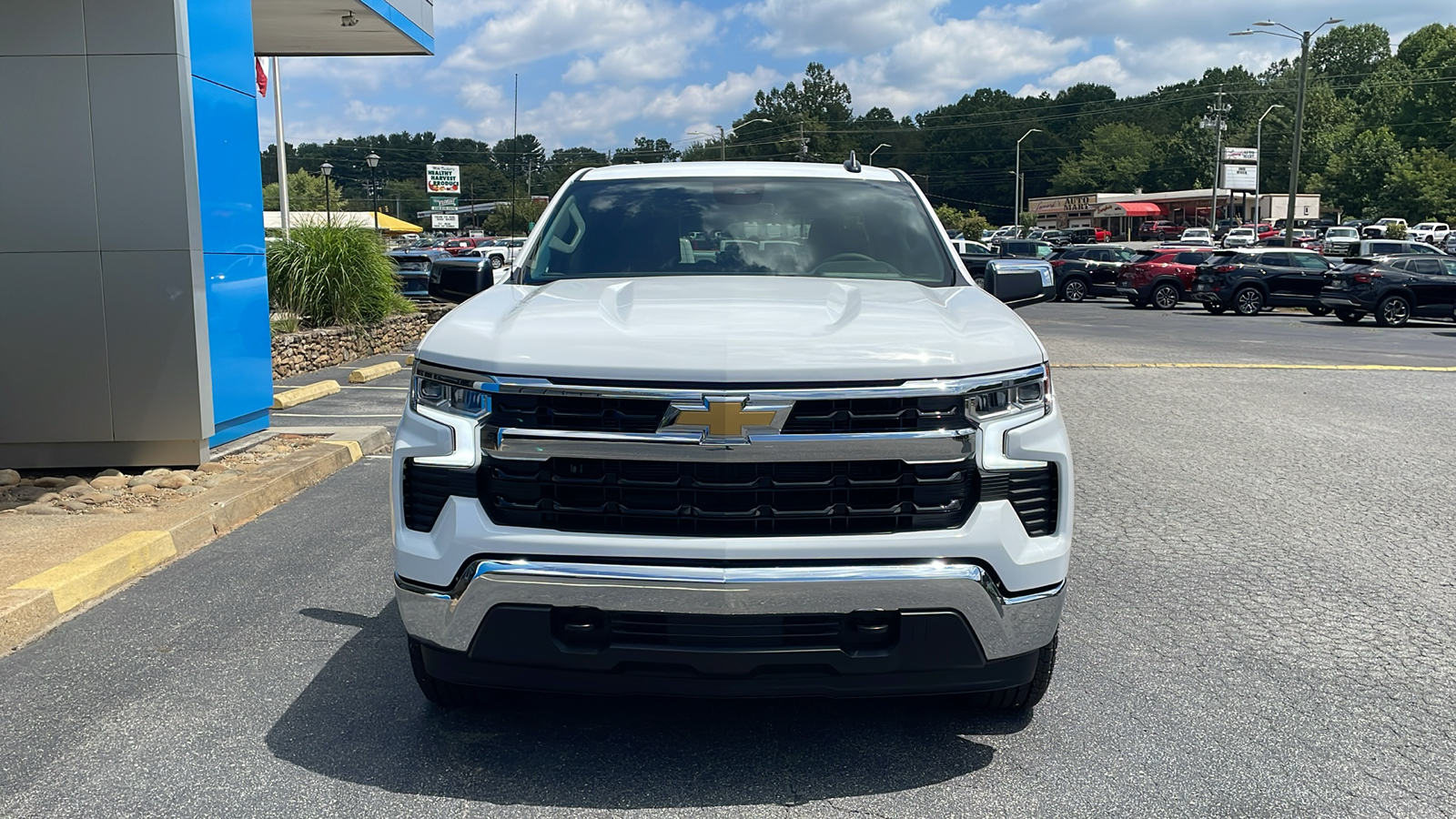 2024 Chevrolet Silverado 1500 LT 2