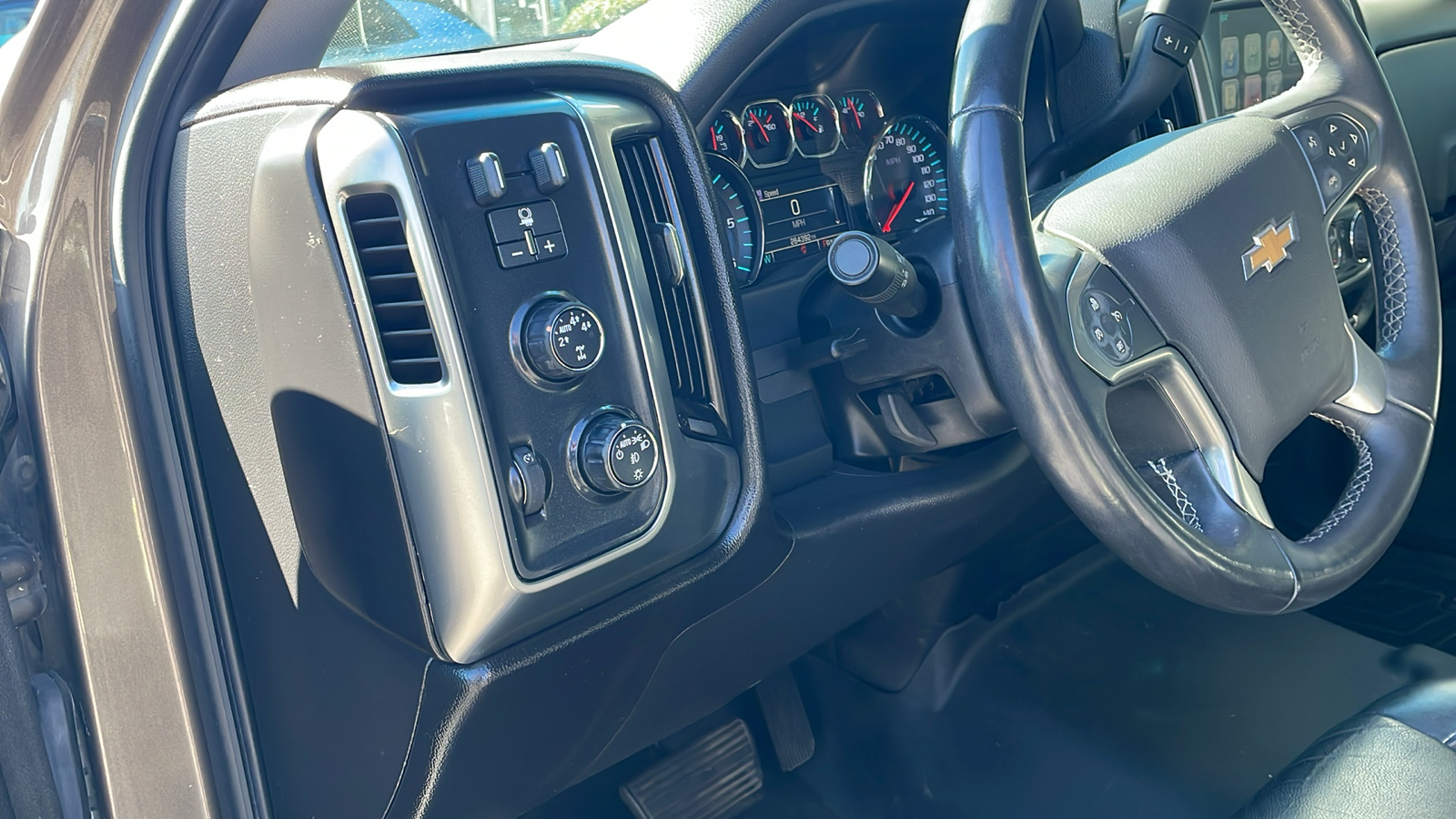 2015 Chevrolet Silverado 1500 LT 17