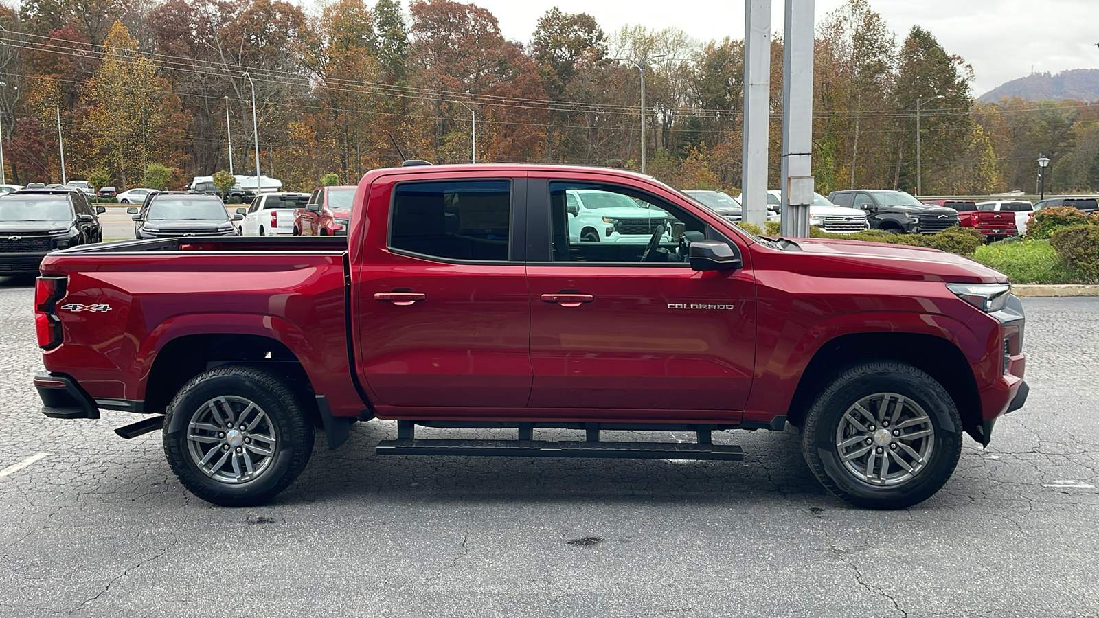 2024 Chevrolet Colorado LT 10