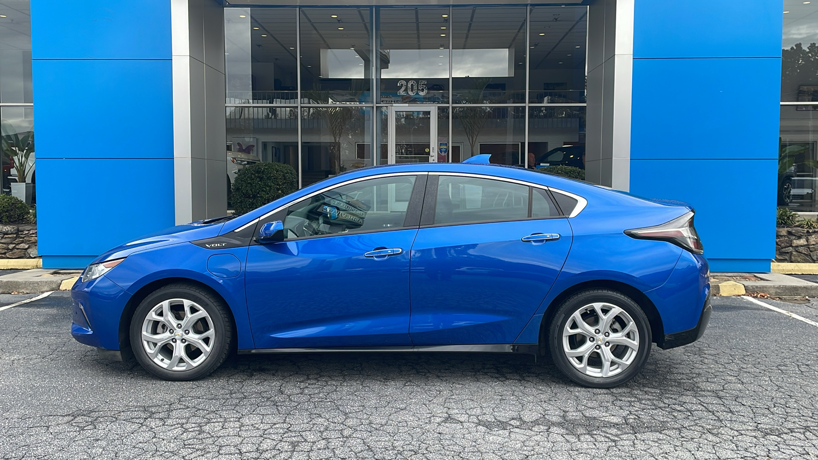 2017 Chevrolet Volt Premier 4