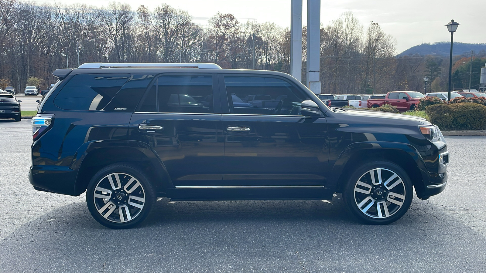 2015 Toyota 4Runner Limited 11