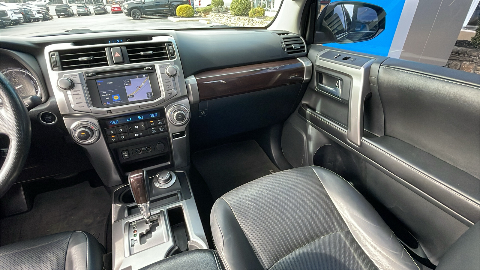 2015 Toyota 4Runner Limited 36