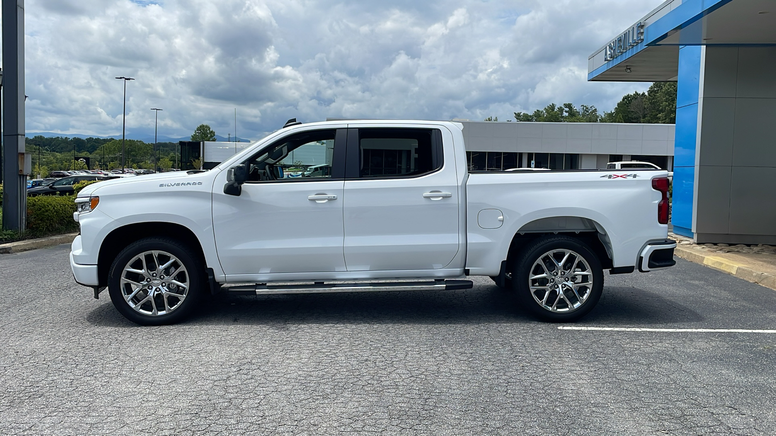 2024 Chevrolet Silverado 1500 RST 3