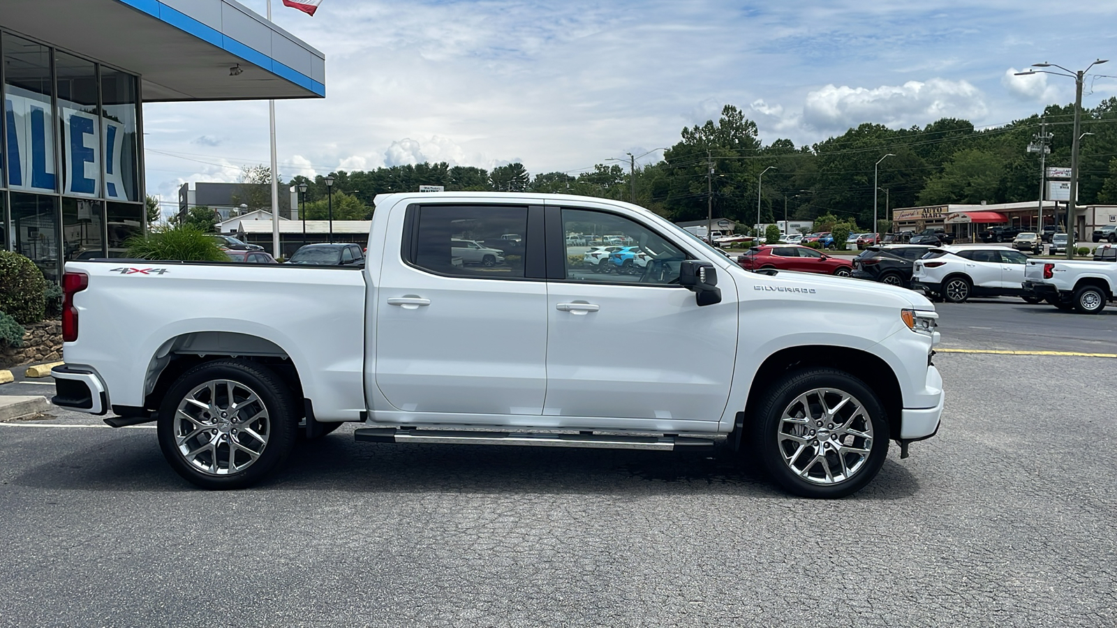 2024 Chevrolet Silverado 1500 RST 8