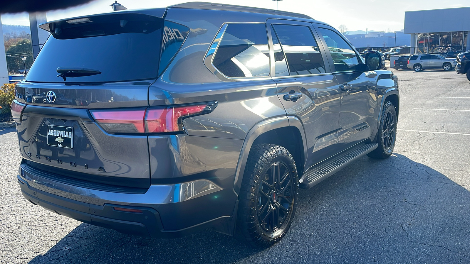 2024 Toyota Sequoia SR5 9