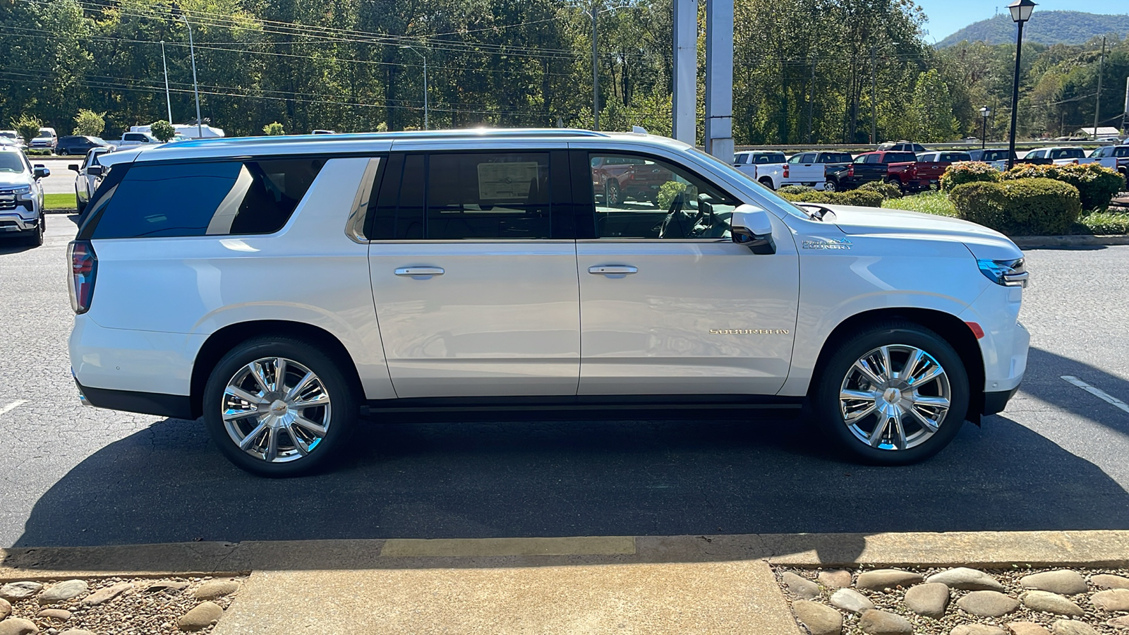 2024 Chevrolet Suburban High Country 10