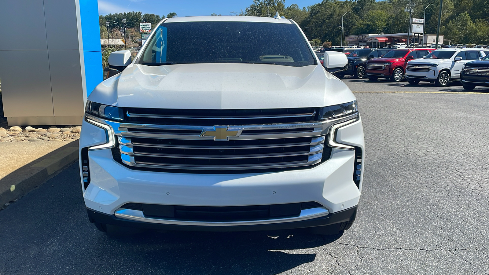 2024 Chevrolet Suburban High Country 13