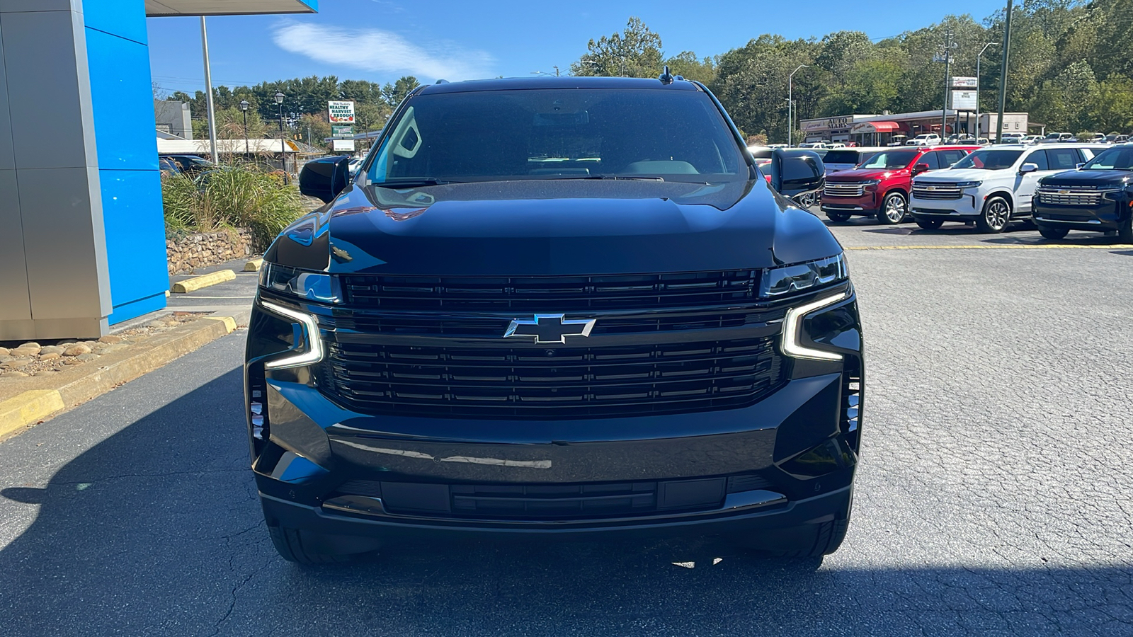 2024 Chevrolet Suburban RST 2