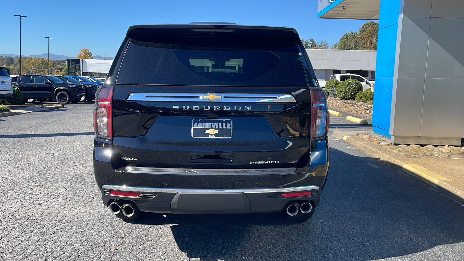 2024 Chevrolet Suburban Premier 6