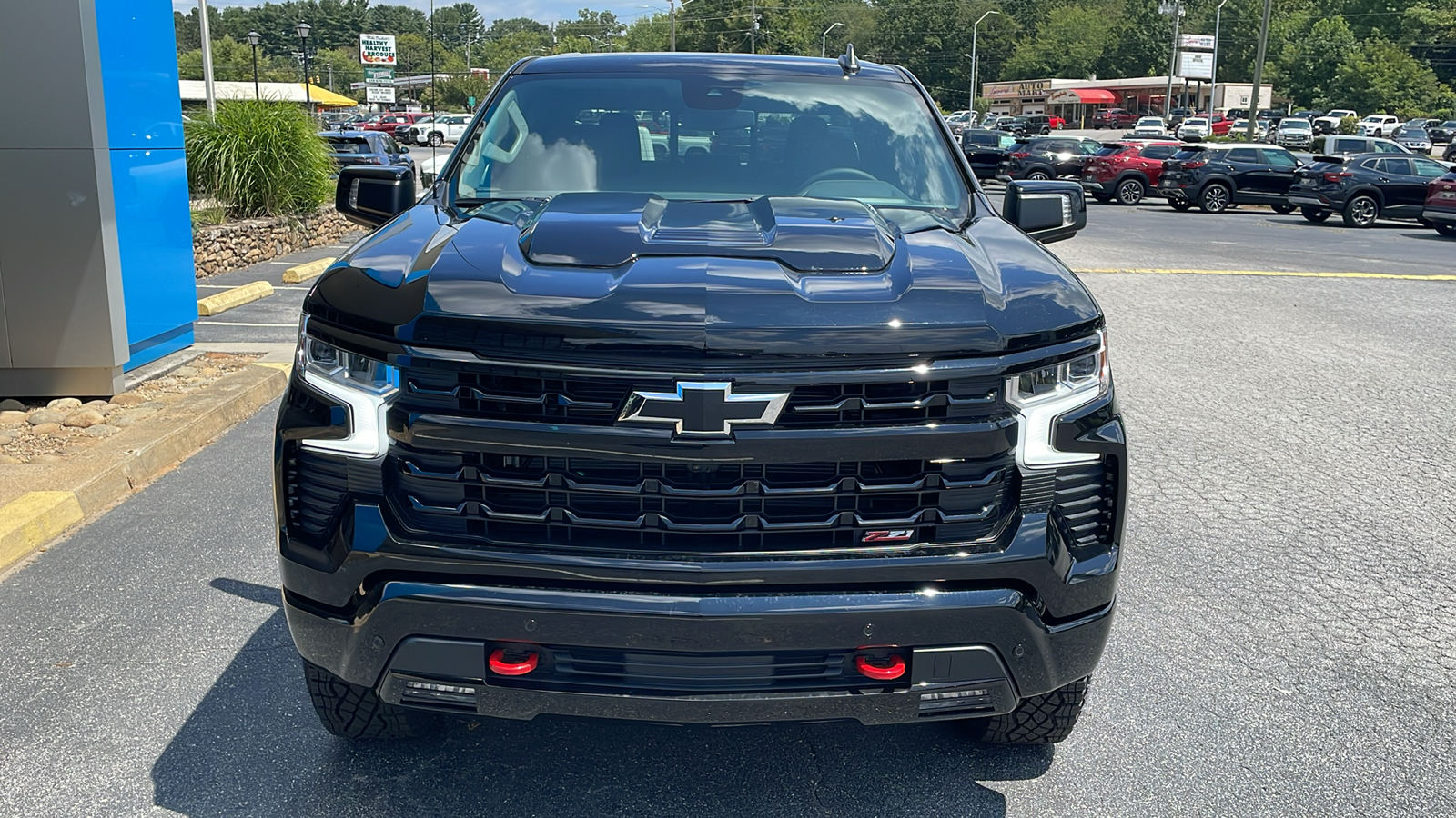 2024 Chevrolet Silverado 1500 LT Trail Boss 10