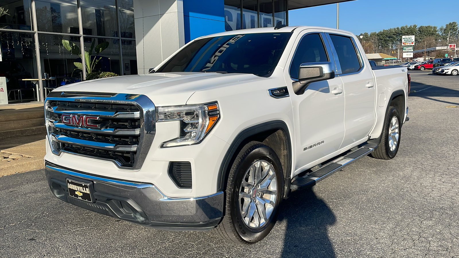 2019 GMC Sierra 1500 SLE 1