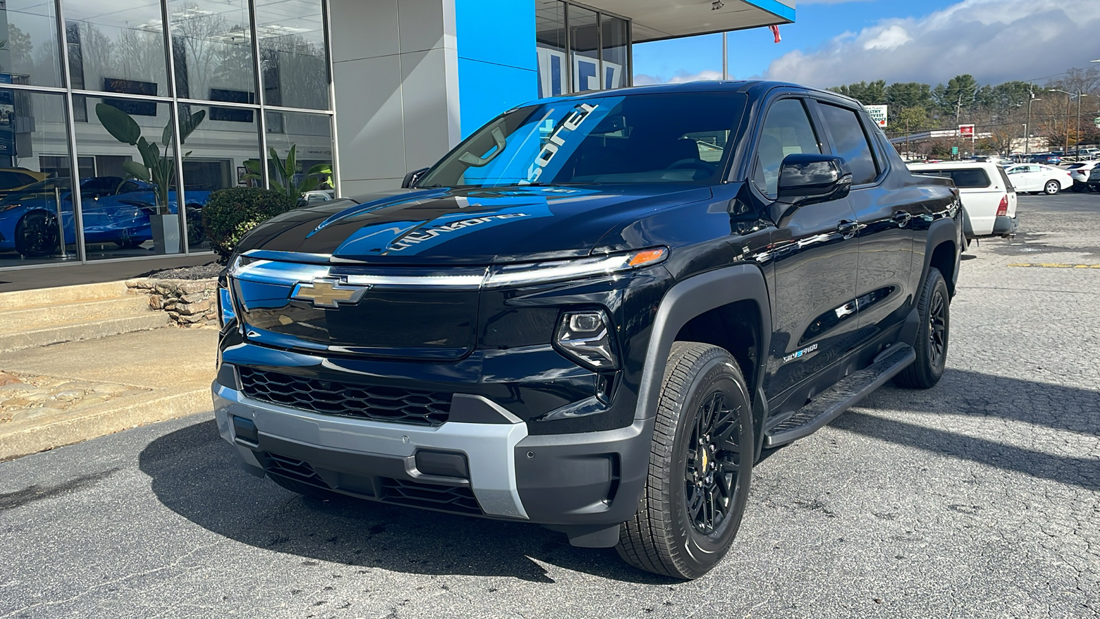 2025 Chevrolet Silverado EV  1