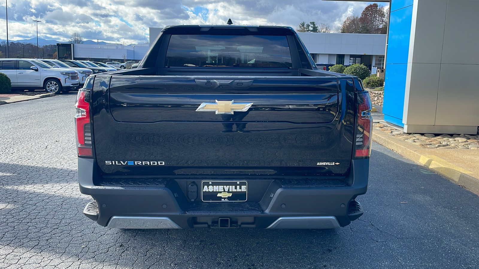 2025 Chevrolet Silverado EV  6