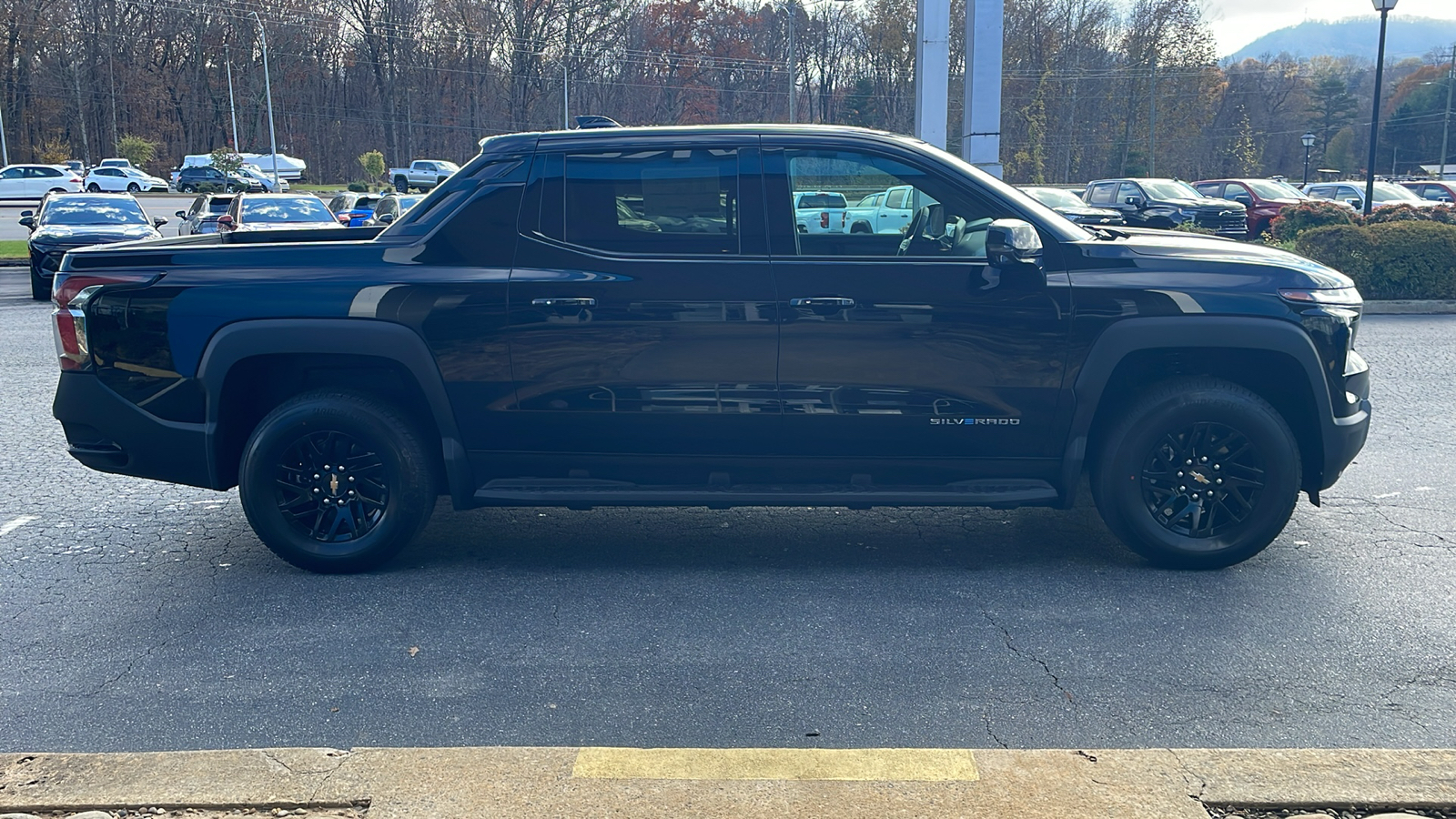 2025 Chevrolet Silverado EV  11