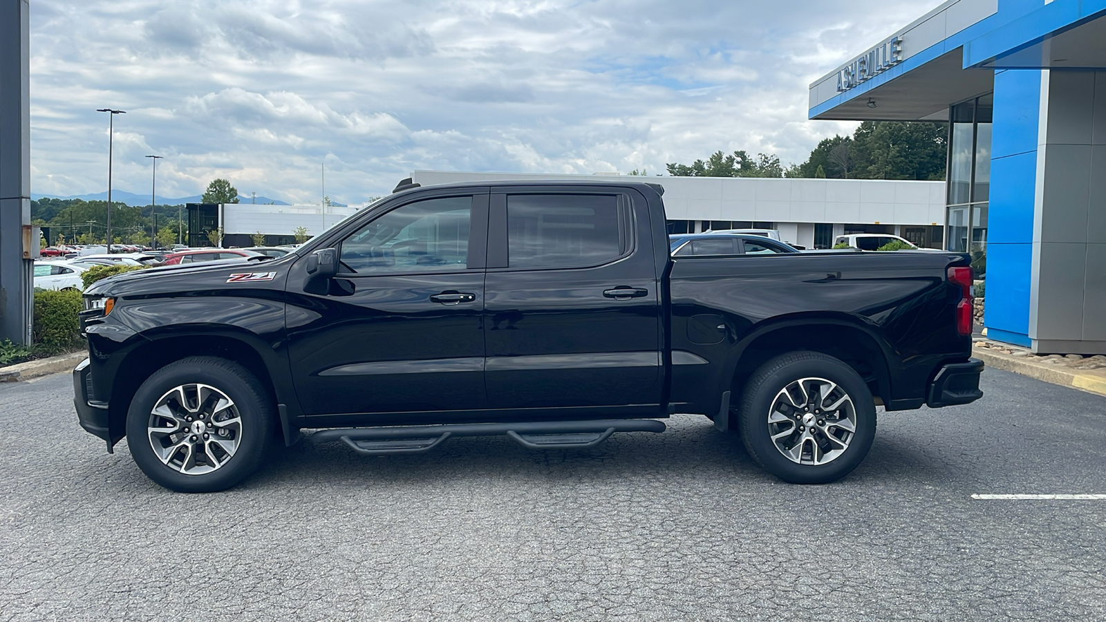 2020 Chevrolet Silverado 1500 RST 3