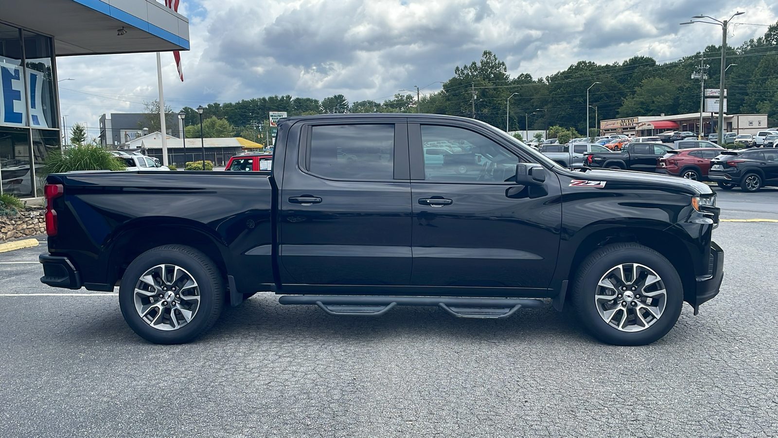 2020 Chevrolet Silverado 1500 RST 8