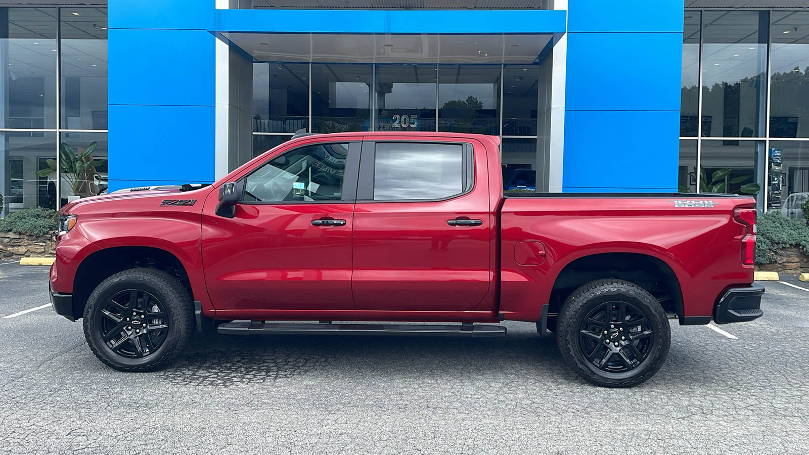 2024 Chevrolet Silverado 1500 LT Trail Boss 4