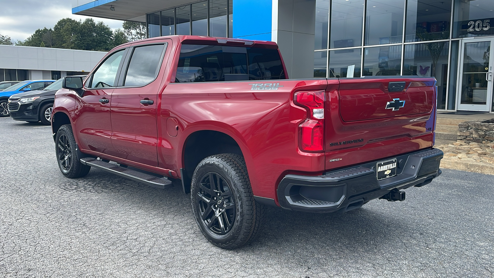 2024 Chevrolet Silverado 1500 LT Trail Boss 5